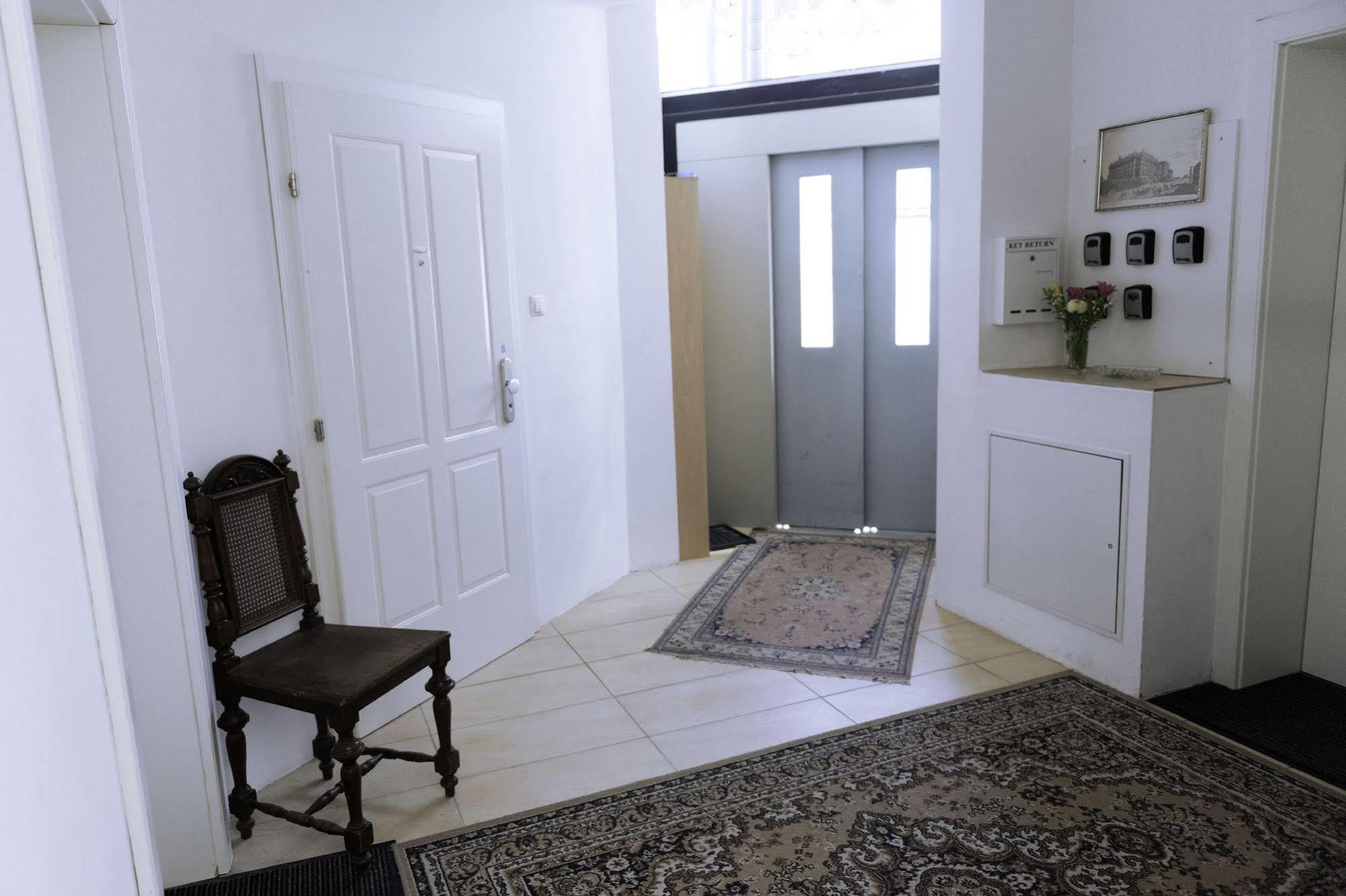 Old Apartamento